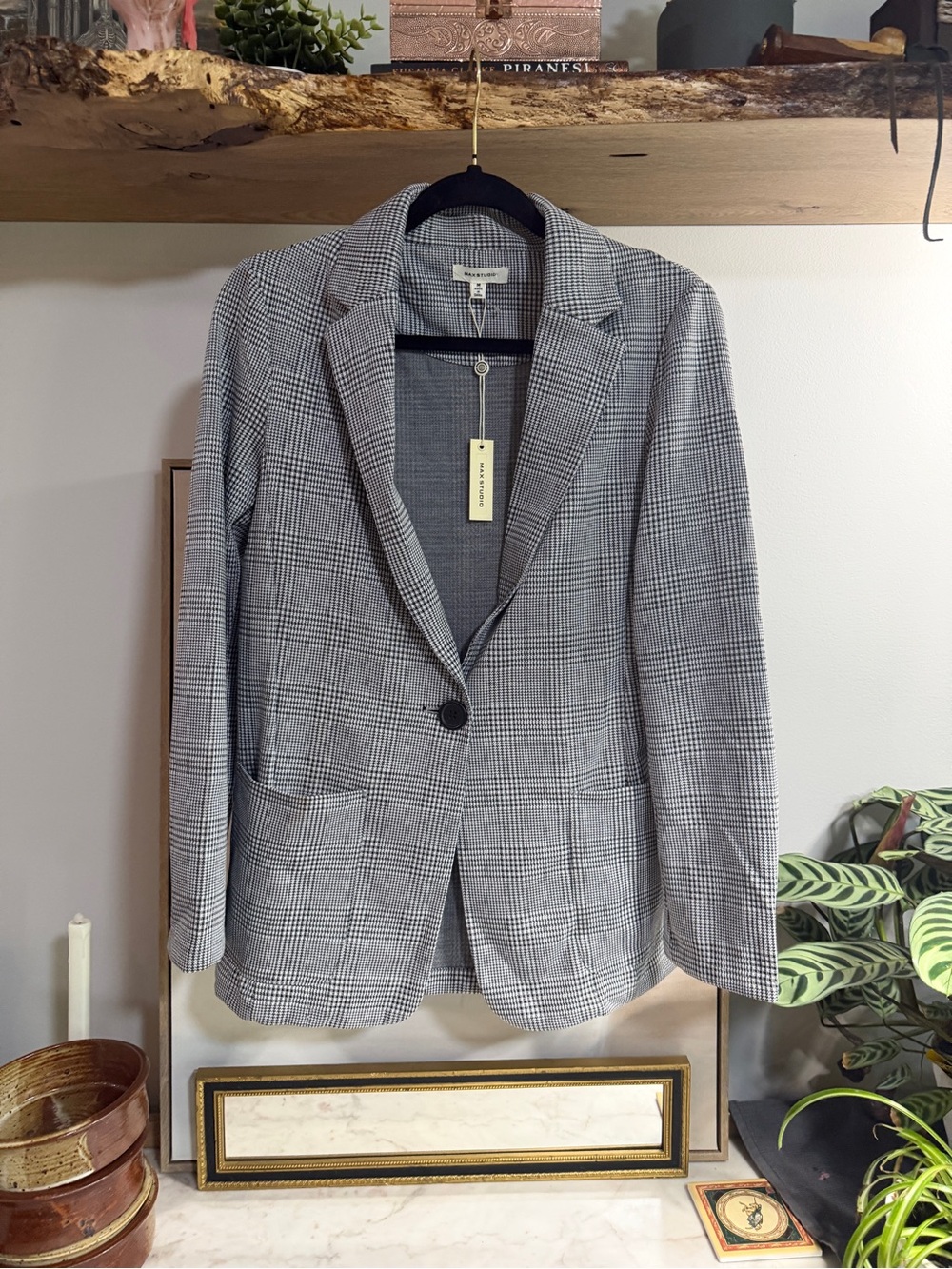 NWT Max Studio Men’s Grey Plaid Single-Button Blazer